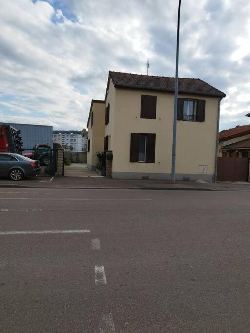 Villa L'Hirondelle Du Faubourg Bar-sur-Aube Exterior foto